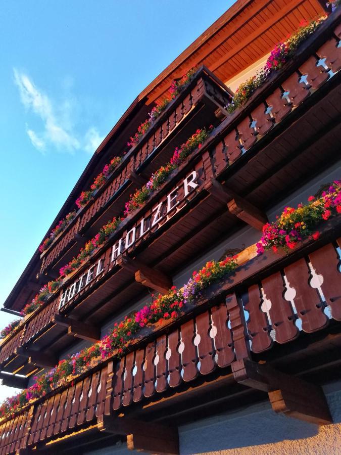 Hotel Holzer Sexten Exterior foto