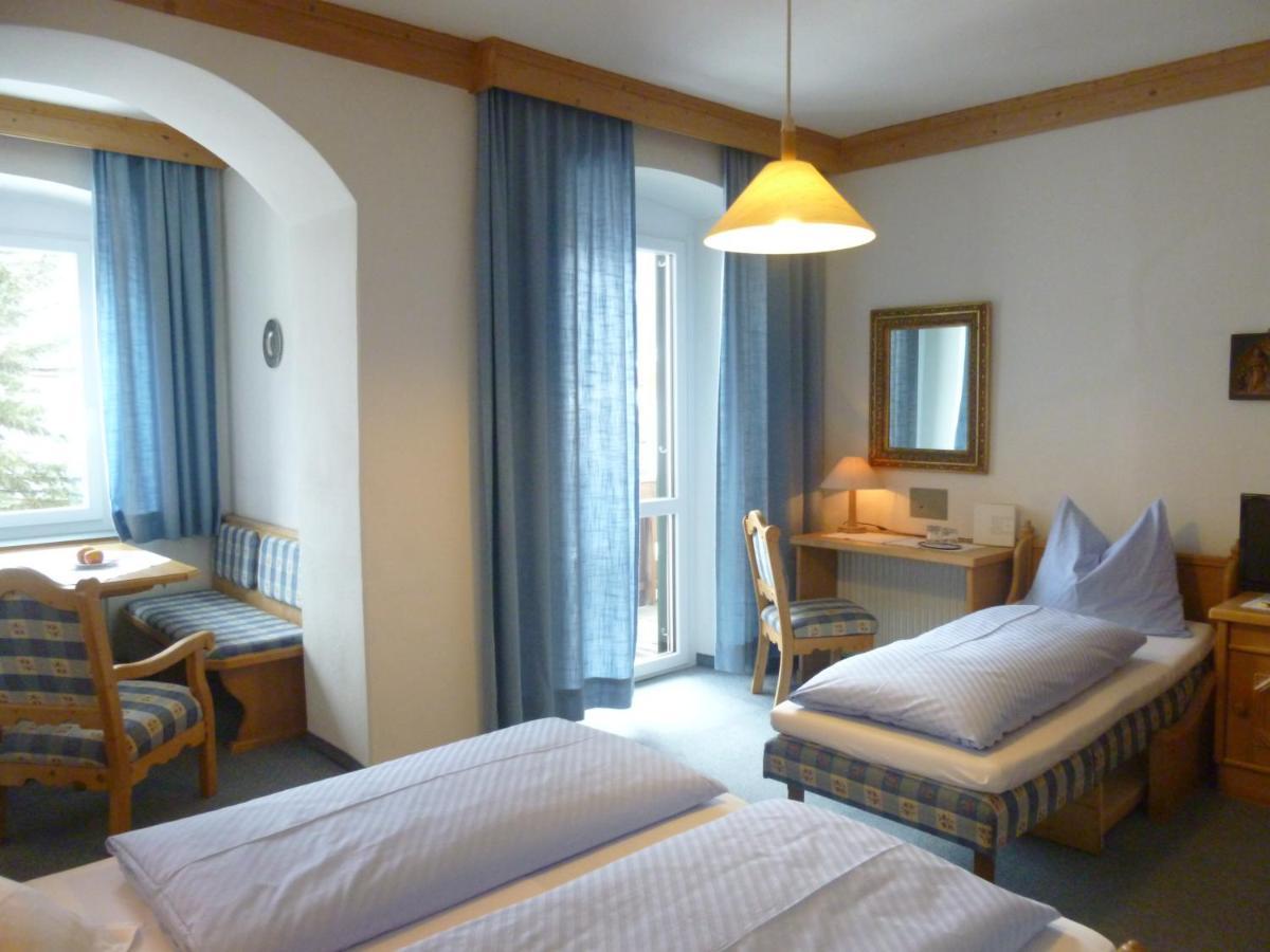 Hotel Holzer Sexten Habitación foto